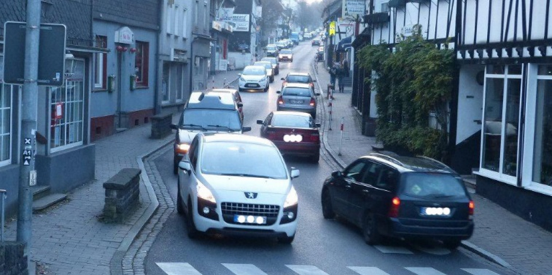 haupstrasse (Ortsumgehung Much: jeder  kann seine Argumente  für eine Höherstufung ans Ministerium schicken)